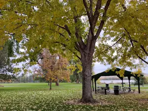 Leslie Groves Park