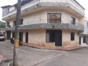 CRUZ, SUPÍA Park