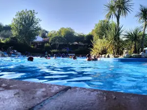Centro Vacanze San Marino - Hotel, Piscina, Glamping, Campeggio