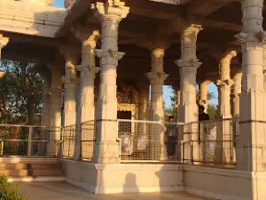 Trinetra Circle