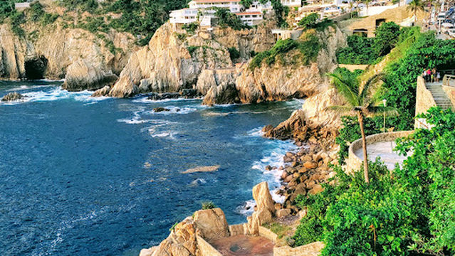 La Quebrada Clavados Oficial