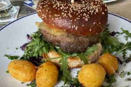 WEISSES BRÄUHAUS IM TAL