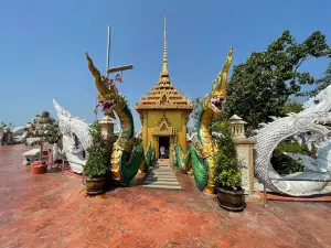 Wat Putthawat (Puttha Phu Sing): The White Hilltop Buddha, Sahatsakhan
