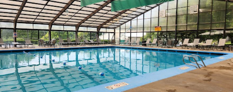 Holiday Inn Club Pool