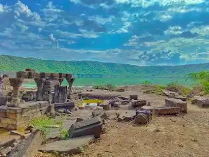 Lonar sarovar Lower Viewpoint