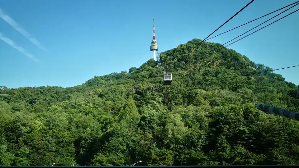 4_Namsan Cable Car