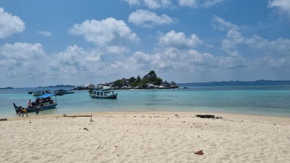 Tanjung Kelayang Beach