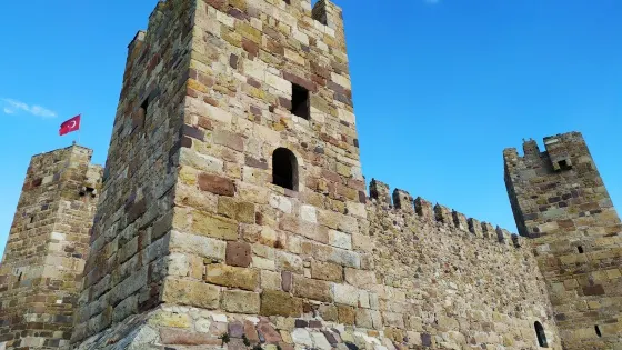 Çandarlı Castle