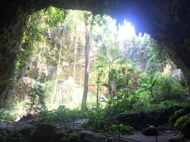Macahambus Cave