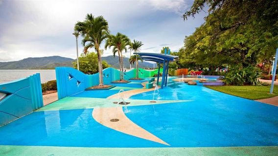 Cairns