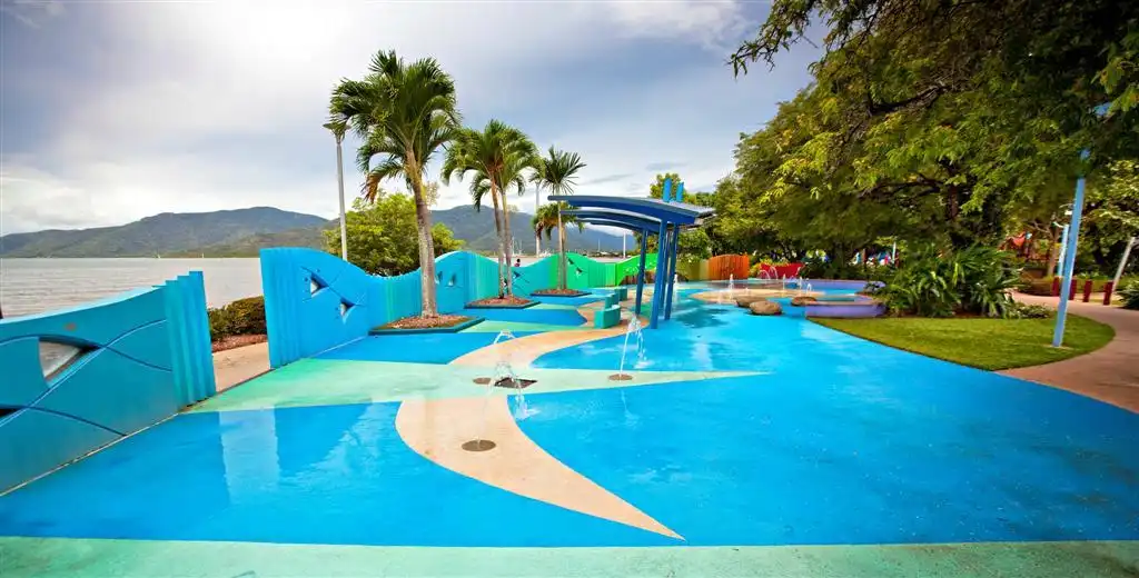 Hotels near Muddy‘s Playground