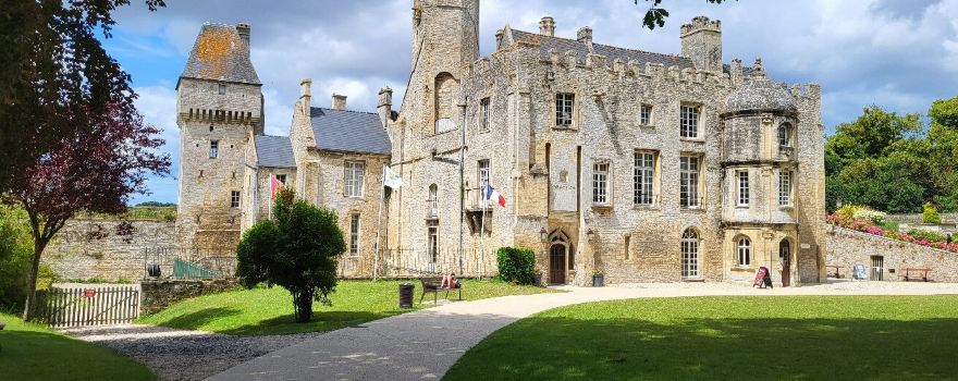 Chateau de Creully