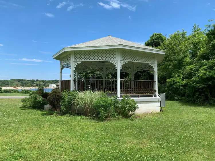 Hotels in Nahant