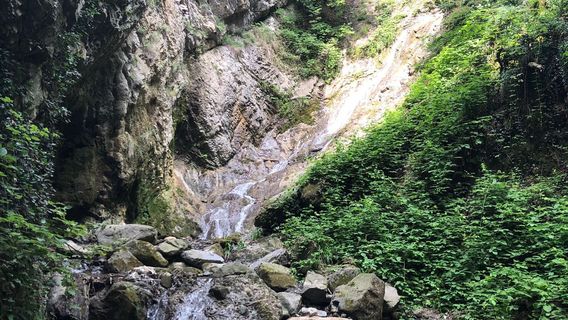 Yeddi Gozel Waterfall