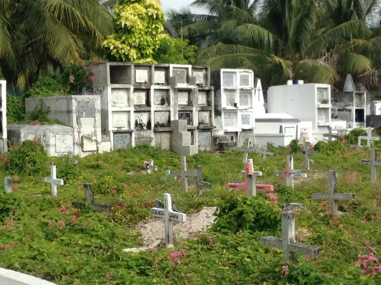 Hotel dekat Oslob Cemetery