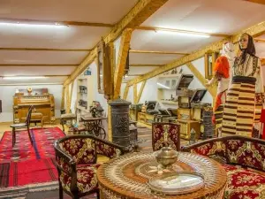Auto & Ethno Museum