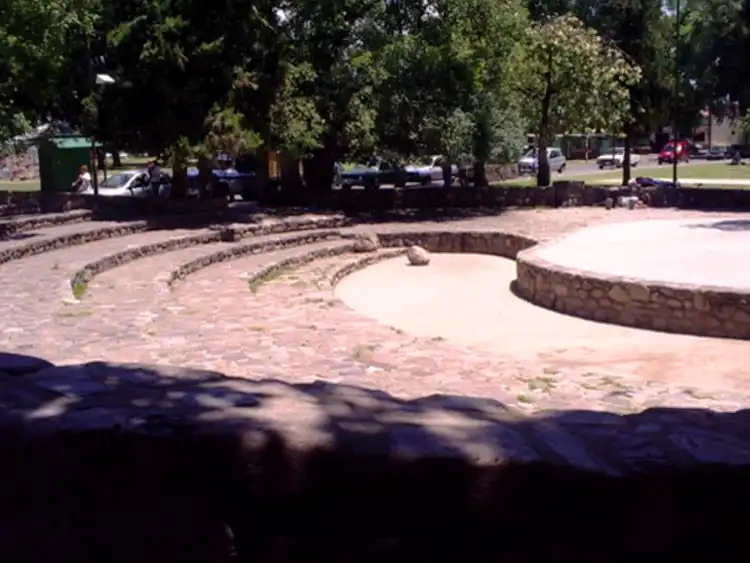 Hotels near Anfiteatro Cuchi Leguizamon