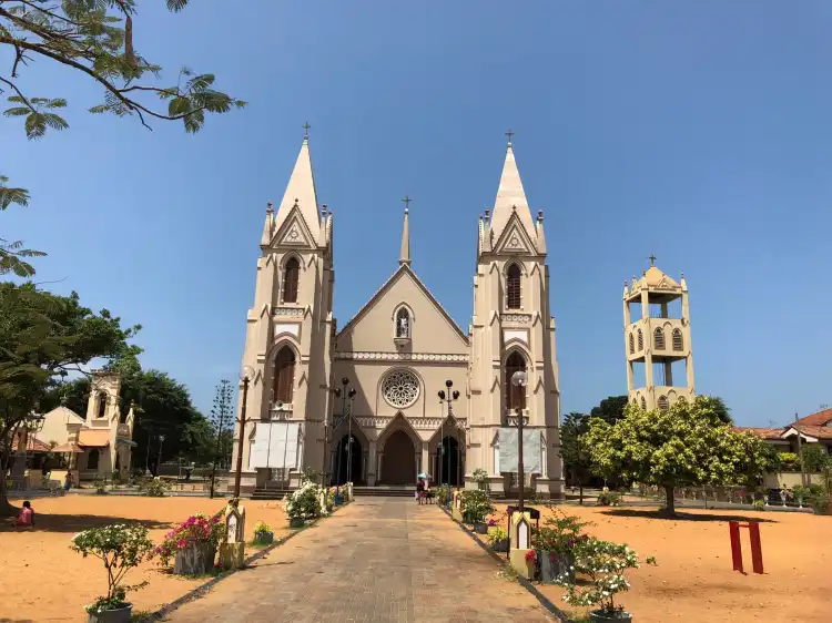 Hotels near St. Sebastian's Church - Sea Street | සා. සෙබස්තියන් මුනි දේවස්ථානය - වැල්ලවීදිය