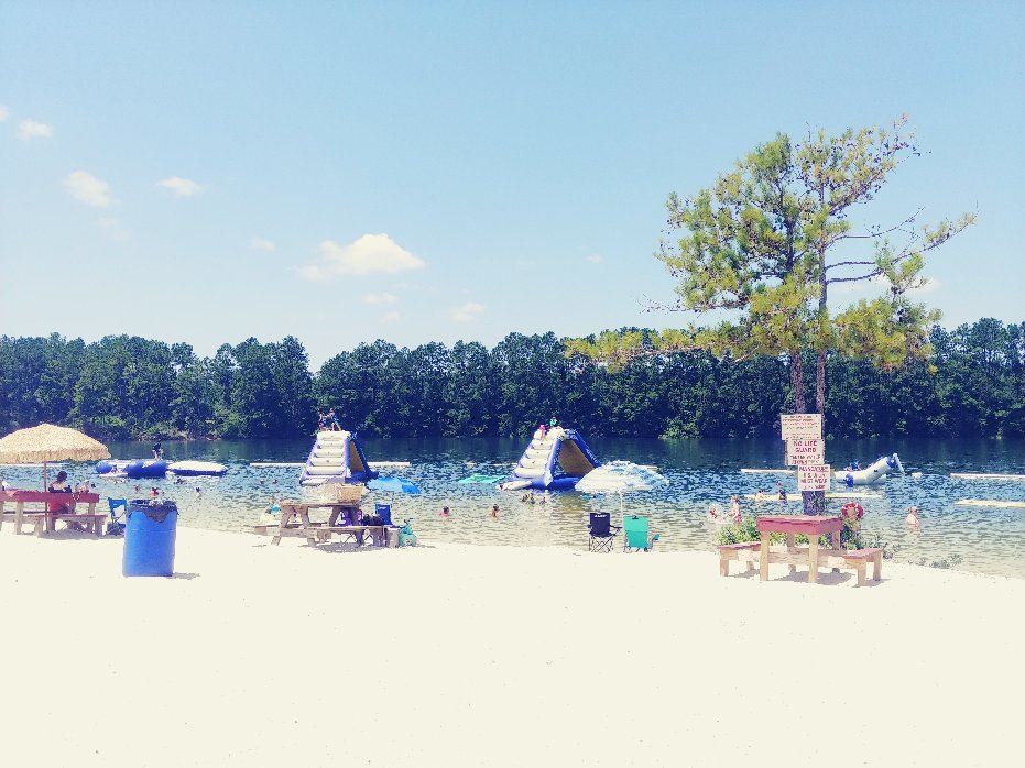White Sands Lake Day Beach