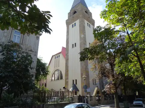 Hotel berhampiran Reformed church, Budapest District VII
