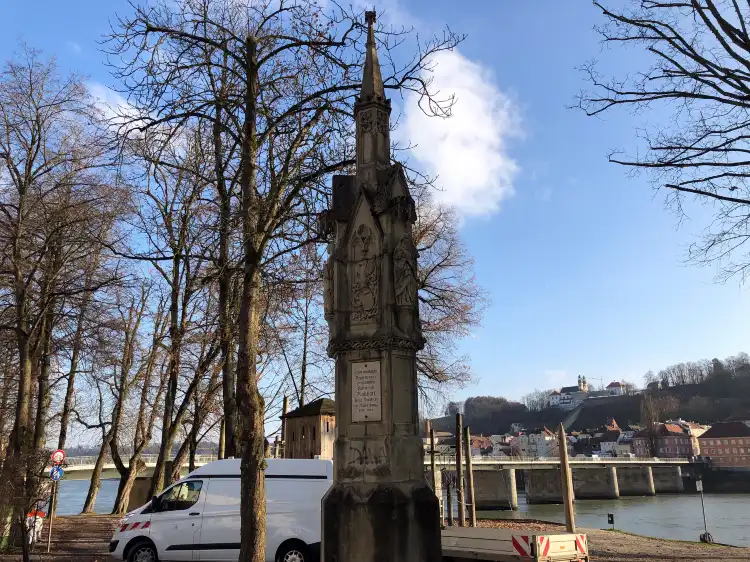 Hotels near Denkmal fur Ignaz von Rudhart