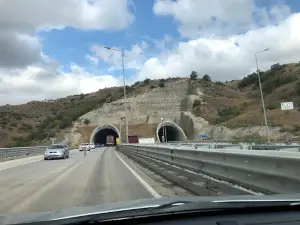 1 9 M A Y I S T Ü N E L İ 2 8 0 M T .