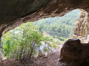 Rekreatsionnaya Zona Antonova Skala