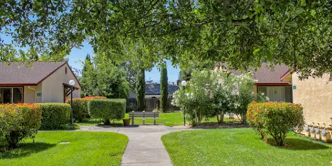 Cloverdale Garden Apartments