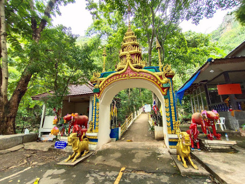 วัดถ้ำวัวแดง