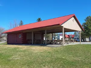 Collins Pond Park
