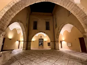 Palazzo Ducale dei Duchi d'Acquaviva