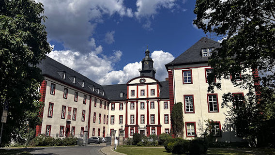 Шлосспарк Заальфельд