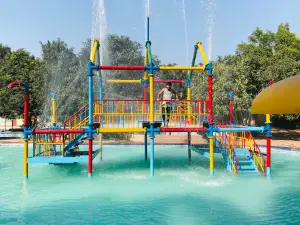 Rainy Resort and Water Park