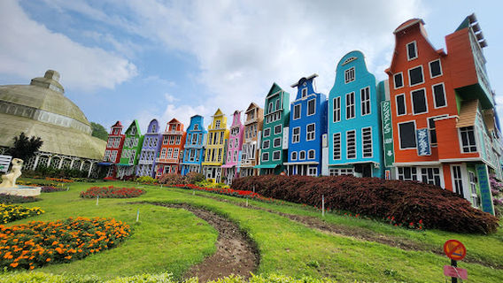 Florawisata Santerra De Laponte