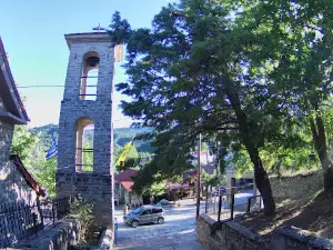 Mesolouri Square