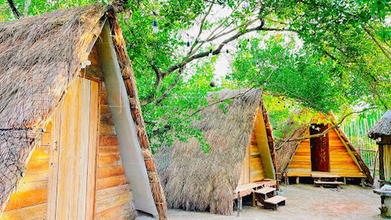 La Aldea Holbox Cabañas y Camping