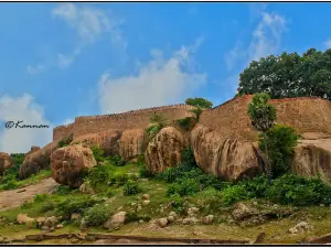 Thirumayam Fort