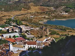 Zahara de la Sierra Castle