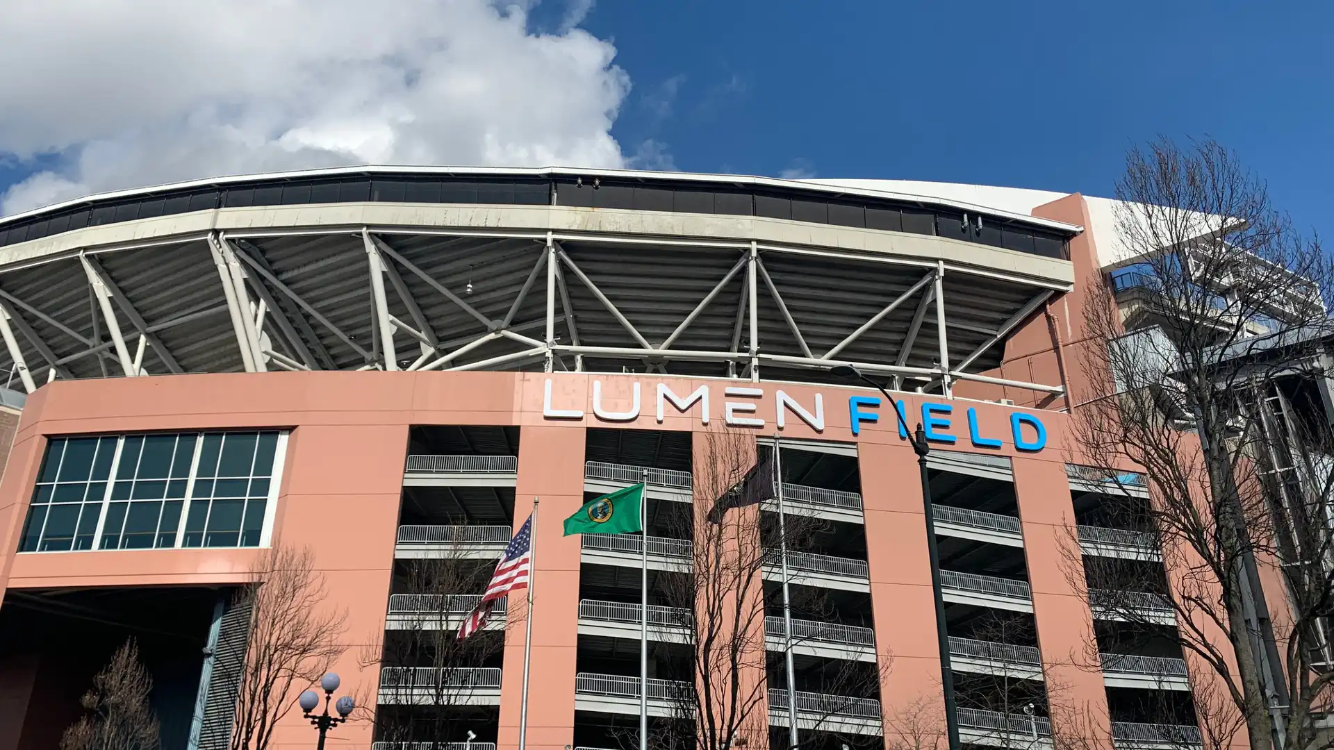 Hotels near Lumen Field
