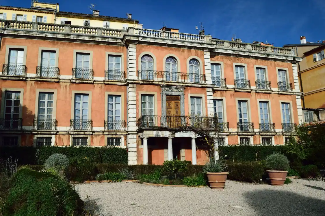 Hotels near The Provence Art and History Museum