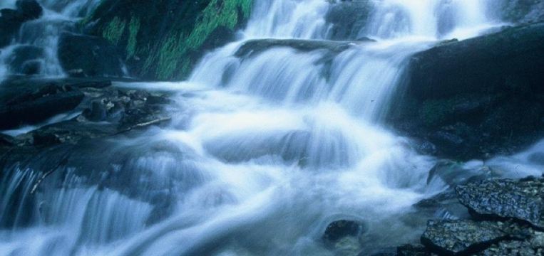 Decorah Travel Guide 2026: Top Attractions, Things to Do & Deals