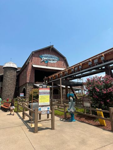 Holiday World & Splashin' Safari