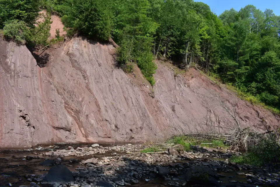 4_Potato River Falls