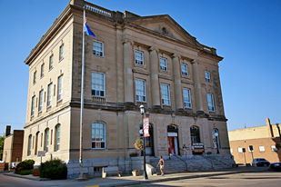 Edinburgh to Devils Lake Flights