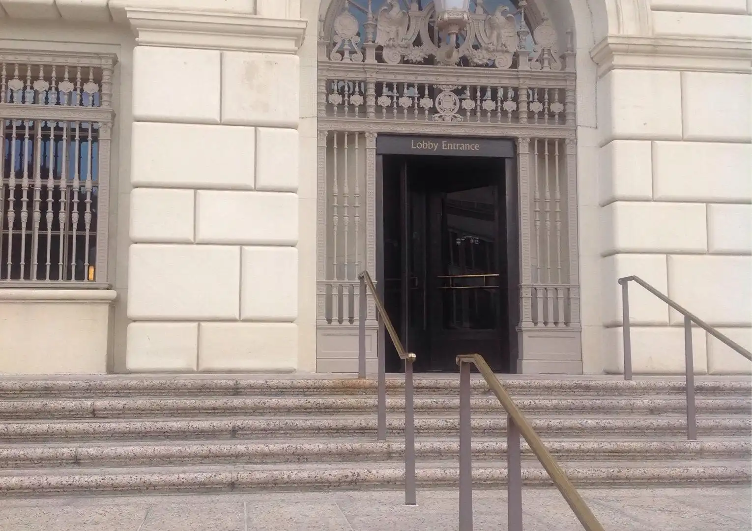 Hotels near Hipolito F. Garcia Federal Building and United States Courthouse
