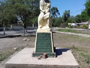 Plaza De Las Madres