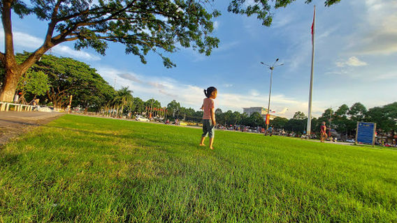 Cột cờ Quảng trường 10-3