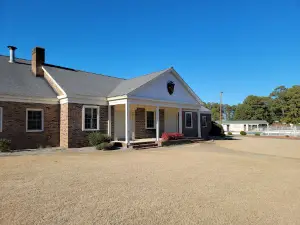 Maccripine Country Club
