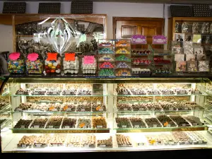 Valvo's Candies
