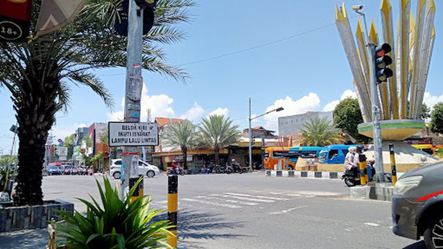 Kebomas Lontar Monument